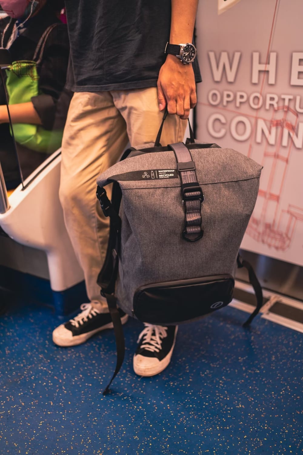 กระเป๋าเป้ซิปกันน้ำ FEELFREE URBANION ECO BACKPACK ไซส์ L สี BLACK